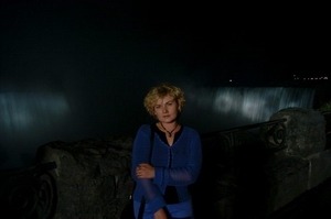 Niagara Falls, night